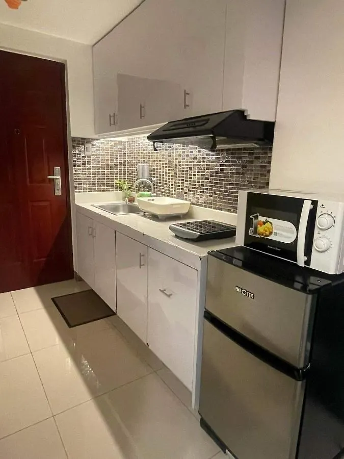 Apart-hotel Splendid Suite W/Pay Parking Paranaque City